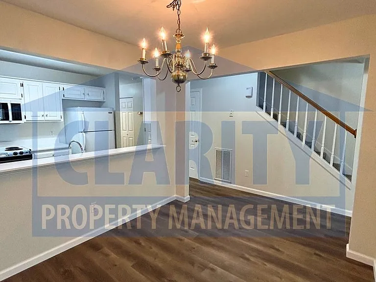7812 Avalon Acres Ct — Photo 7