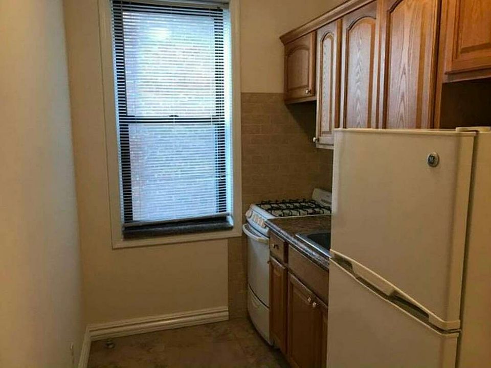 1st image of 32-76 42nd St #B3