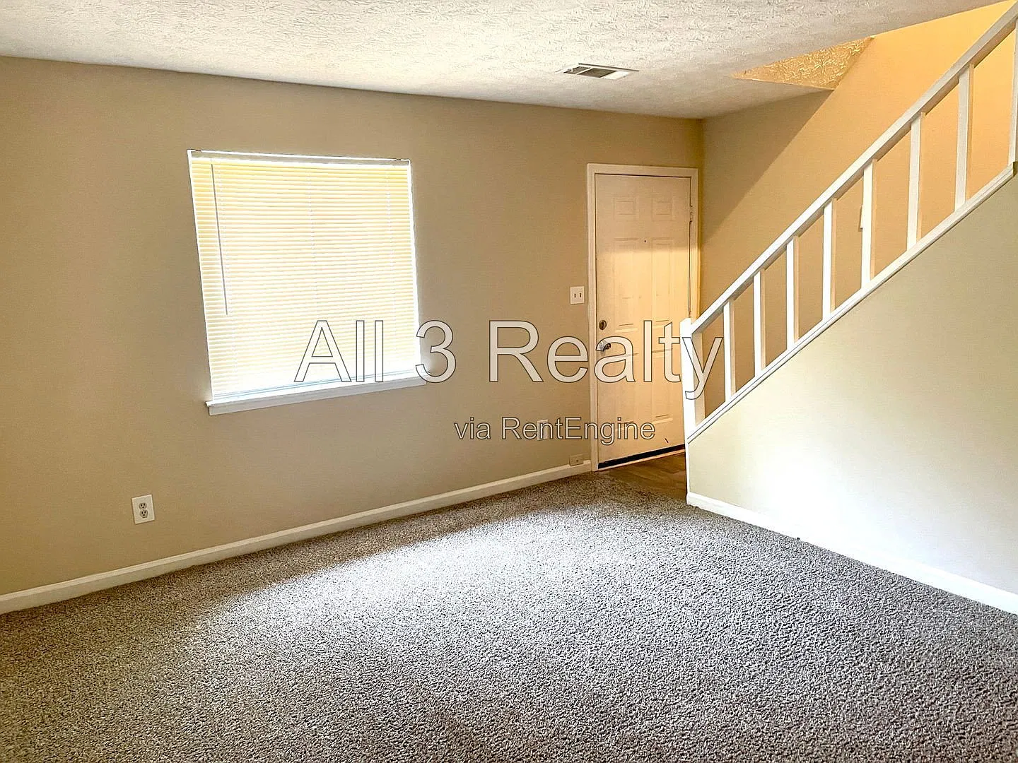 2 bed, 2.5 bath, 1089 sqft, $1,395 — Photo 3