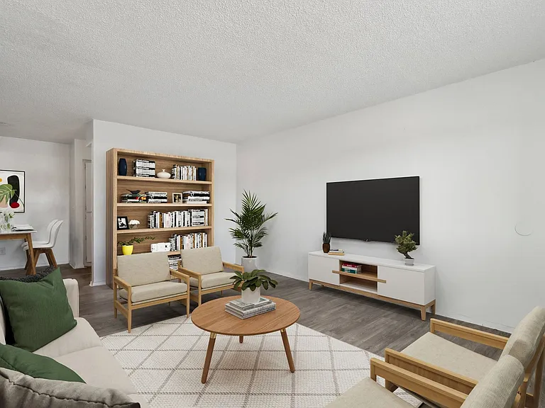 Two Five Greenway Apartments — Photo 25