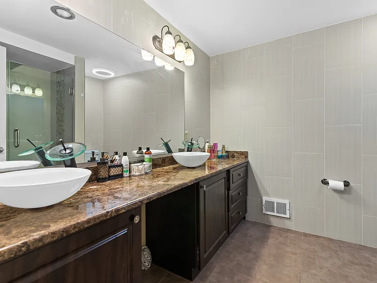 6710 Westpointe Dr — Photo 23