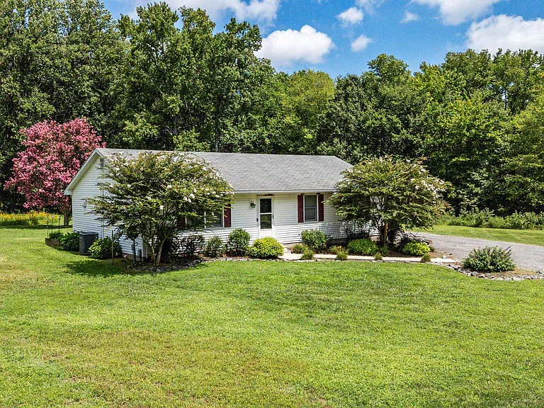 305 Merrick Corner Rd — Photo 40