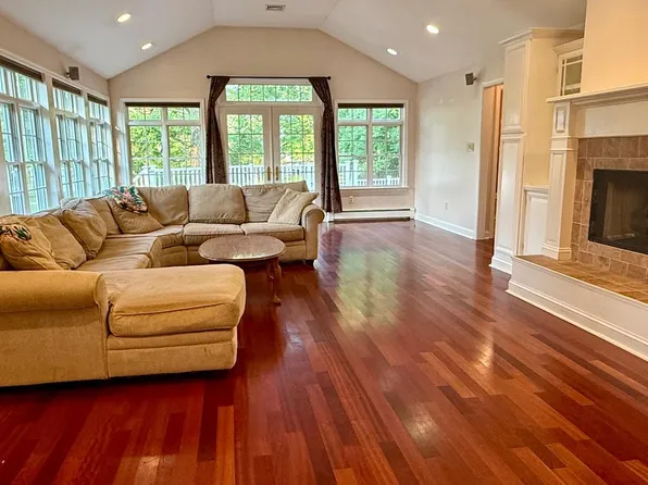 1339 Hill St, Langhorne, PA 19047
