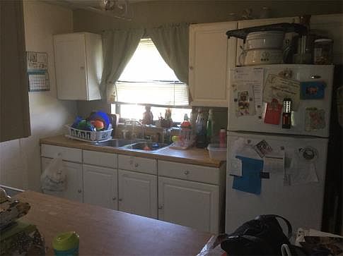 5th image of 121 Mabry St