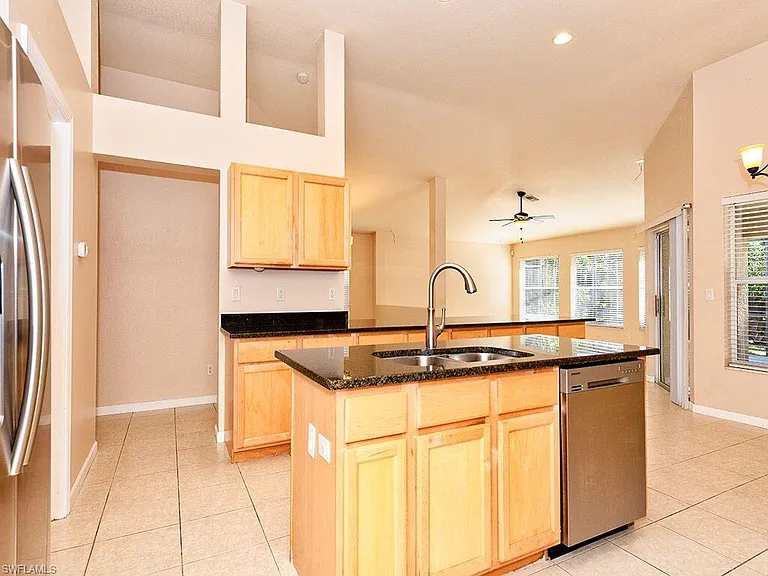 7117 Timberland Cir — Photo 3