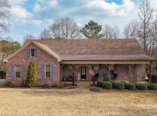 188 Richards Rd NE, White, GA 30184