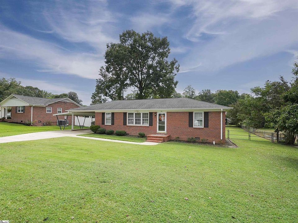 1st image of 5 Hampshire Dr