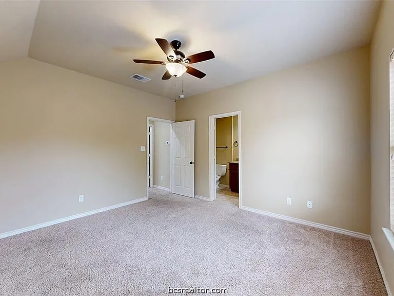 3406 Cullen Trl — Photo 24