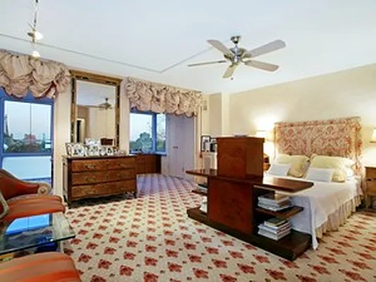 Sold by Corcoran | media 7