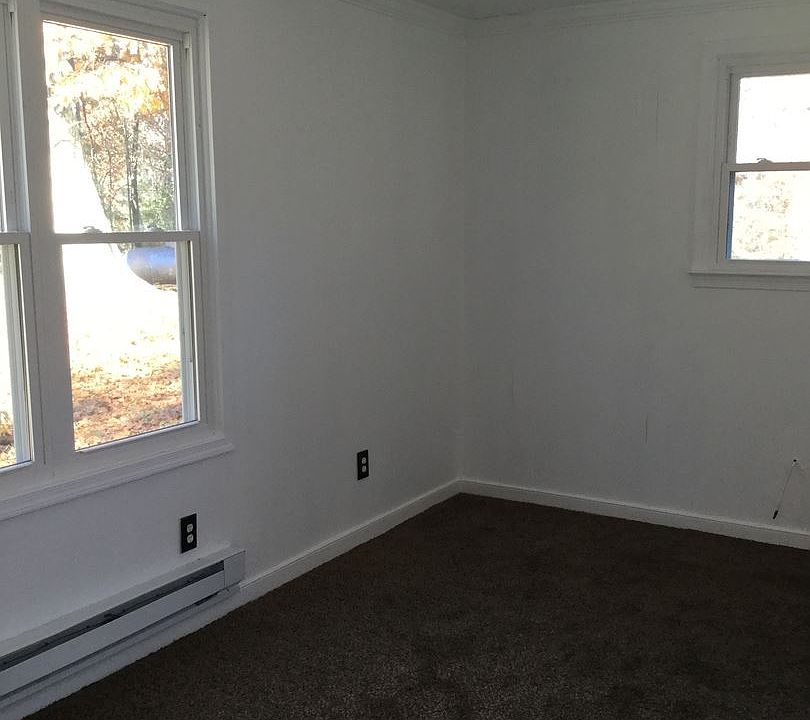 2nd image of 2802 Ida Ave