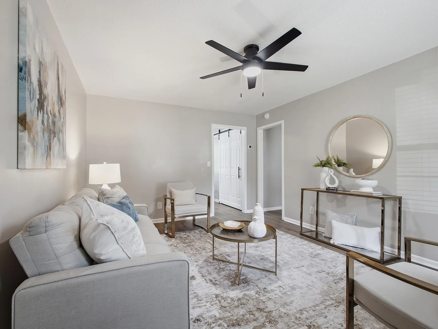 2 bed, 840 sqft, $1,400 — Photo 2