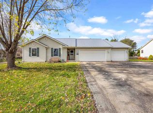301 Comfortcove St, Orfordville, WI 53576