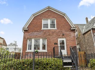 1052 N Saint Louis Ave, Chicago, IL 60651