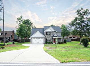 207 Baywood Rd, Fayetteville, NC 28312