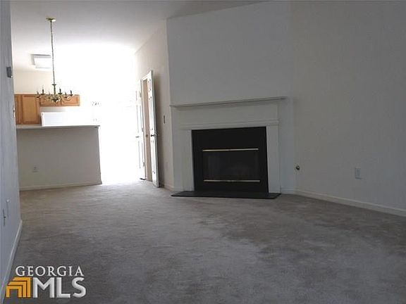2nd image of 1642 Cove Creek Cir