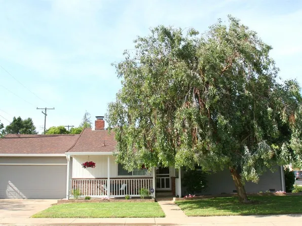1501 Mariposa Way, Lodi, CA 95242