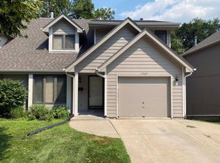 1707 N 58th St, Omaha, NE 68104