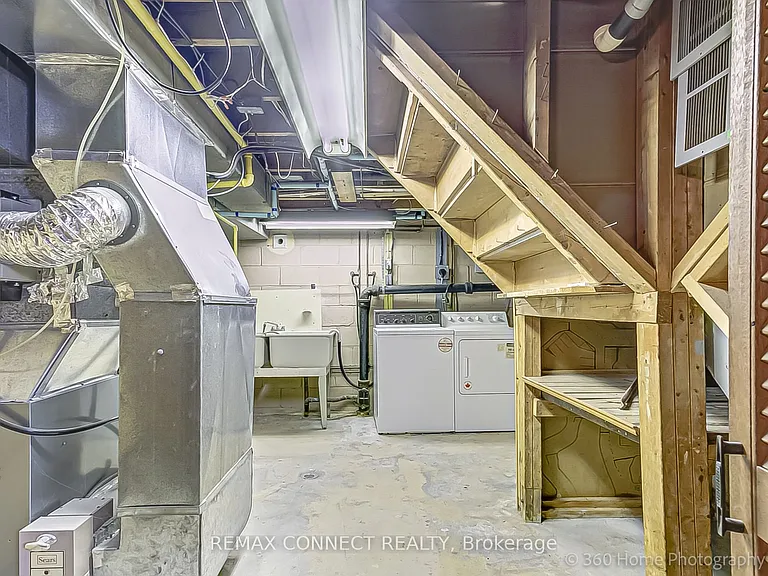 166 Moore Park Ave — Photo 9