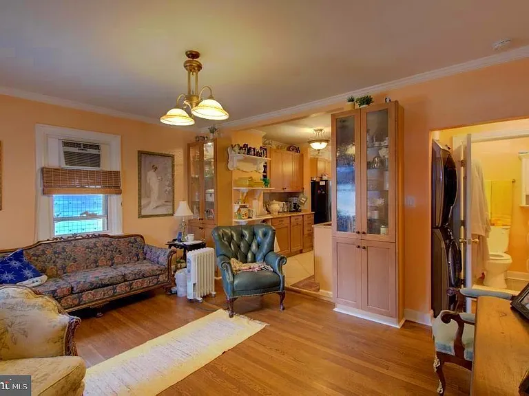 2924 Virginia Ave — Photo 6