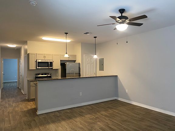 2nd image of 2301 Midwestern Pkwy #112B