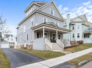 38 Bayview St, Burlington, VT 05401