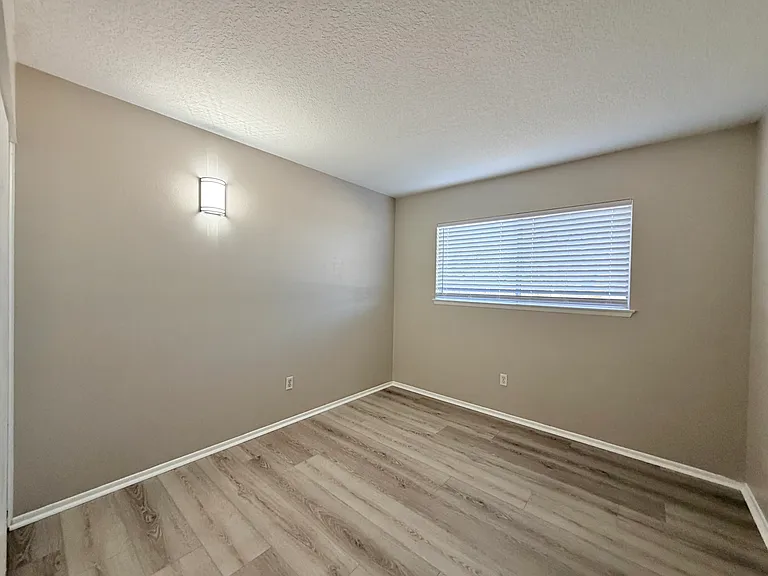 680 Magnolia Ave — Photo 14
