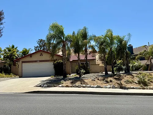21781 Winding Rd Photo 1