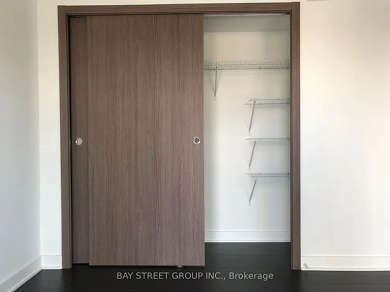 17 Bathurst St #1109 — Photo 5