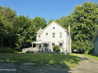 110 Hudson Ave, Chatham, NY 12037