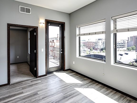 3rd image of 1501 Jackson St #413