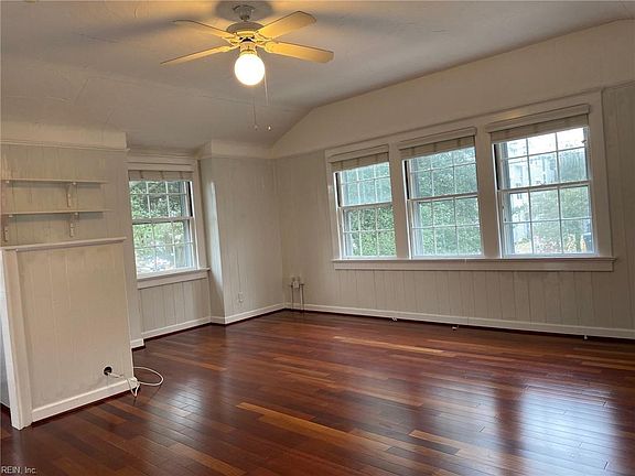 2nd image of 3776 Jefferson Blvd #A