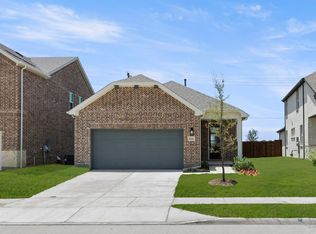 5941 Laurel Lake Ln, Pilot Point, TX 76258