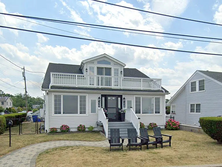 238 Shoreland Cir #238 — Photo 32