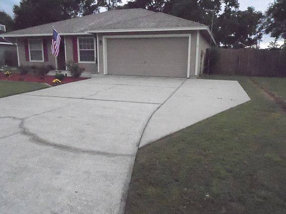 2nd image of 112 Mayall Dr W