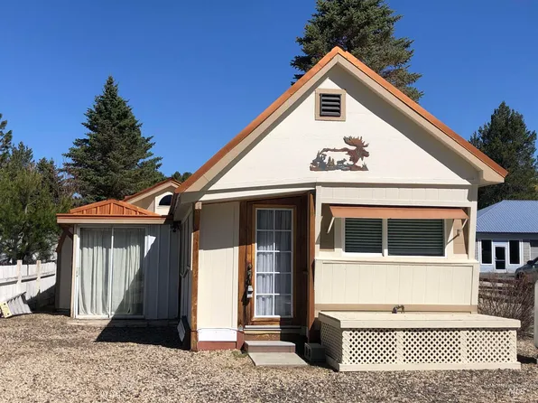 514 N Sawyer St, Cascade, ID 83611