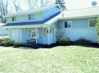 2348 Greenlawn Dr, Toledo, OH