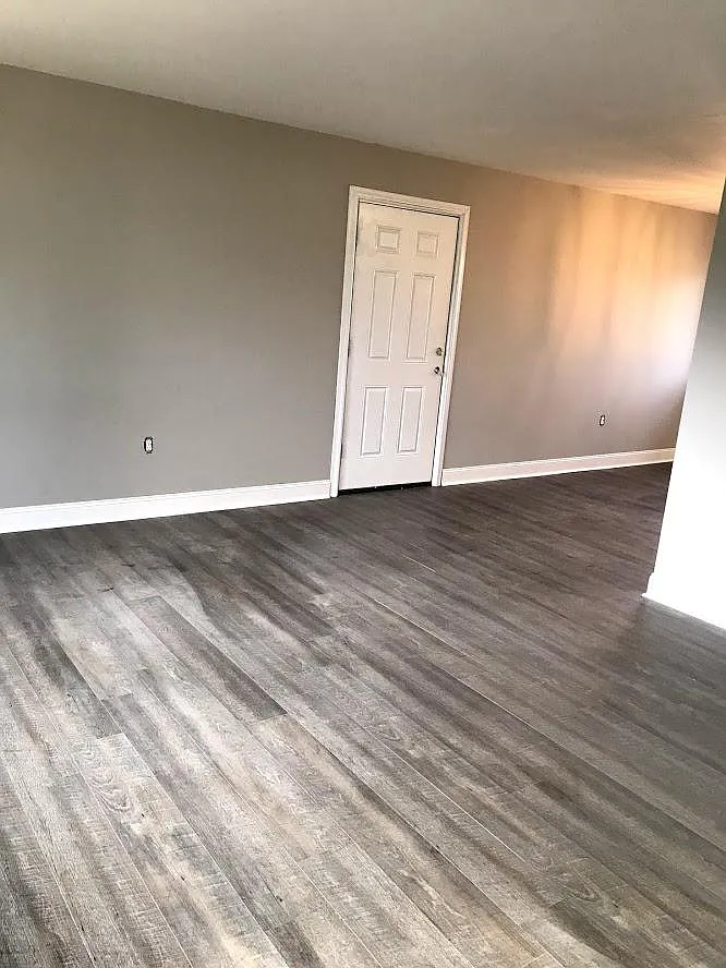 3 bed, 1.5 bath, 1502 sqft, $1,895 — Photo 4