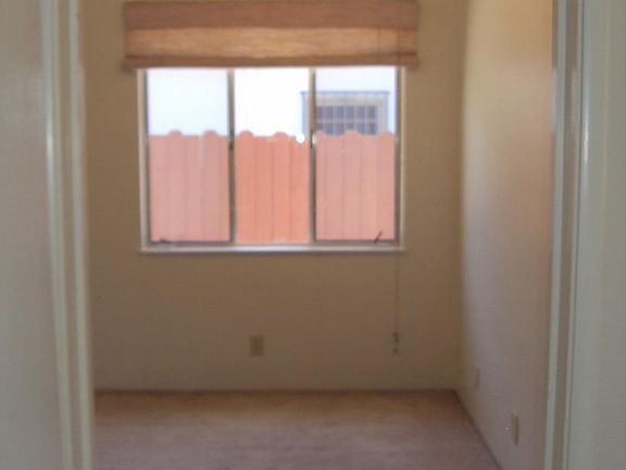 4th image of 2465 Park Ave