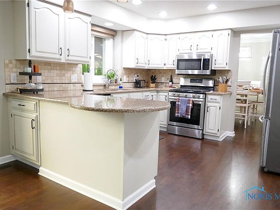 5th image of 6920 Heather Cove Pl