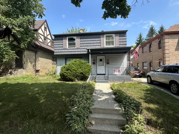 4140 W McKinley Ct, Milwaukee, WI 53208