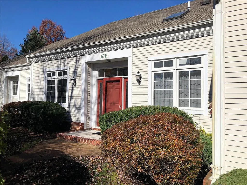 67B Winthrop Rd photo 1