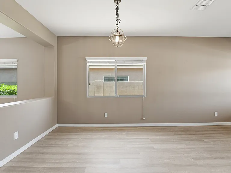 371 W Flame Tree Ave — Photo 20