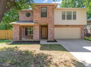 2007 Crystal Springs Dr, Corinth, TX 76210