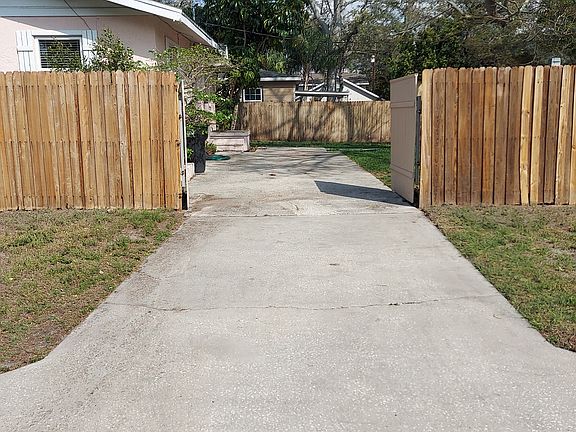 3rd image of 5082 45th Ave N