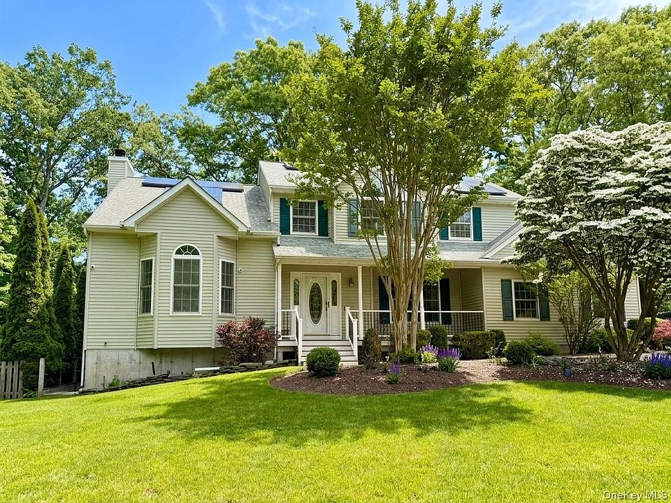 1st image of 32 4th Avenue