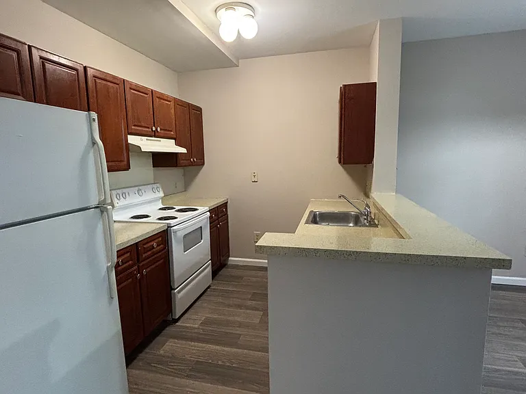 Homer G. Phillips Senior Apartments — Photo 40