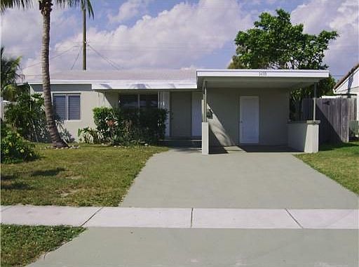 1st image of 5433 NE 4th Ave