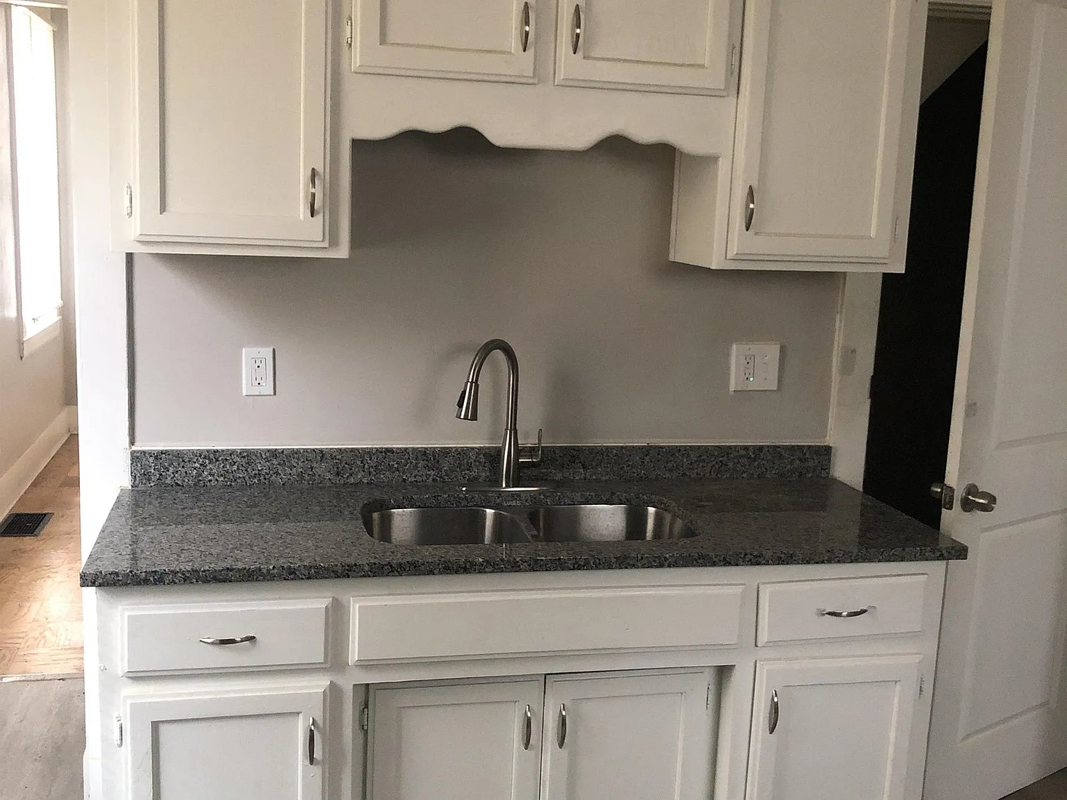 4 bed, 2.0 bath, 1818 sqft, $1,450 — Photo 4