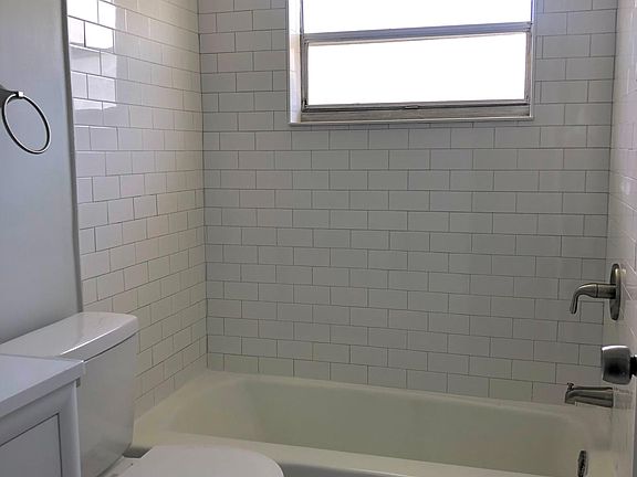 5th image of 705 E Grove Ave #A