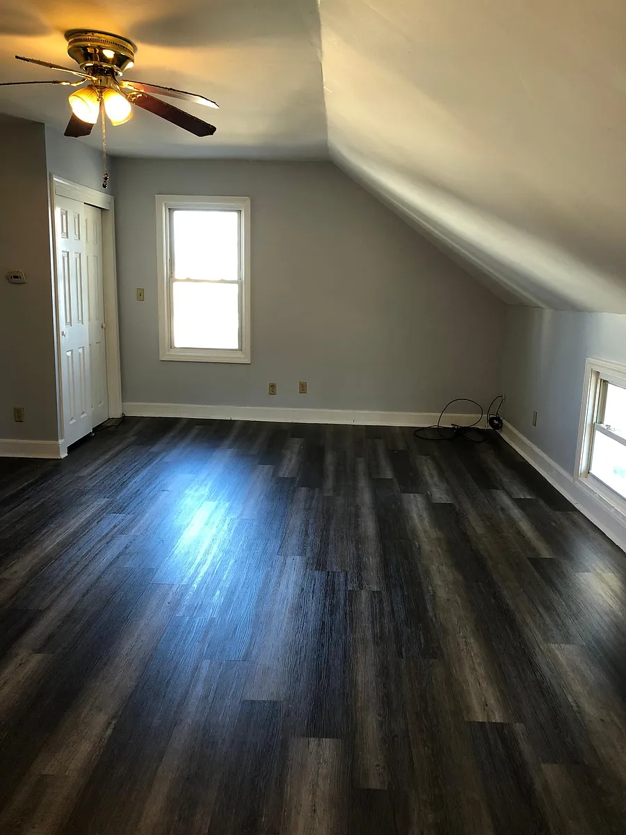 Building Photo - 815 Walnut St #3F
